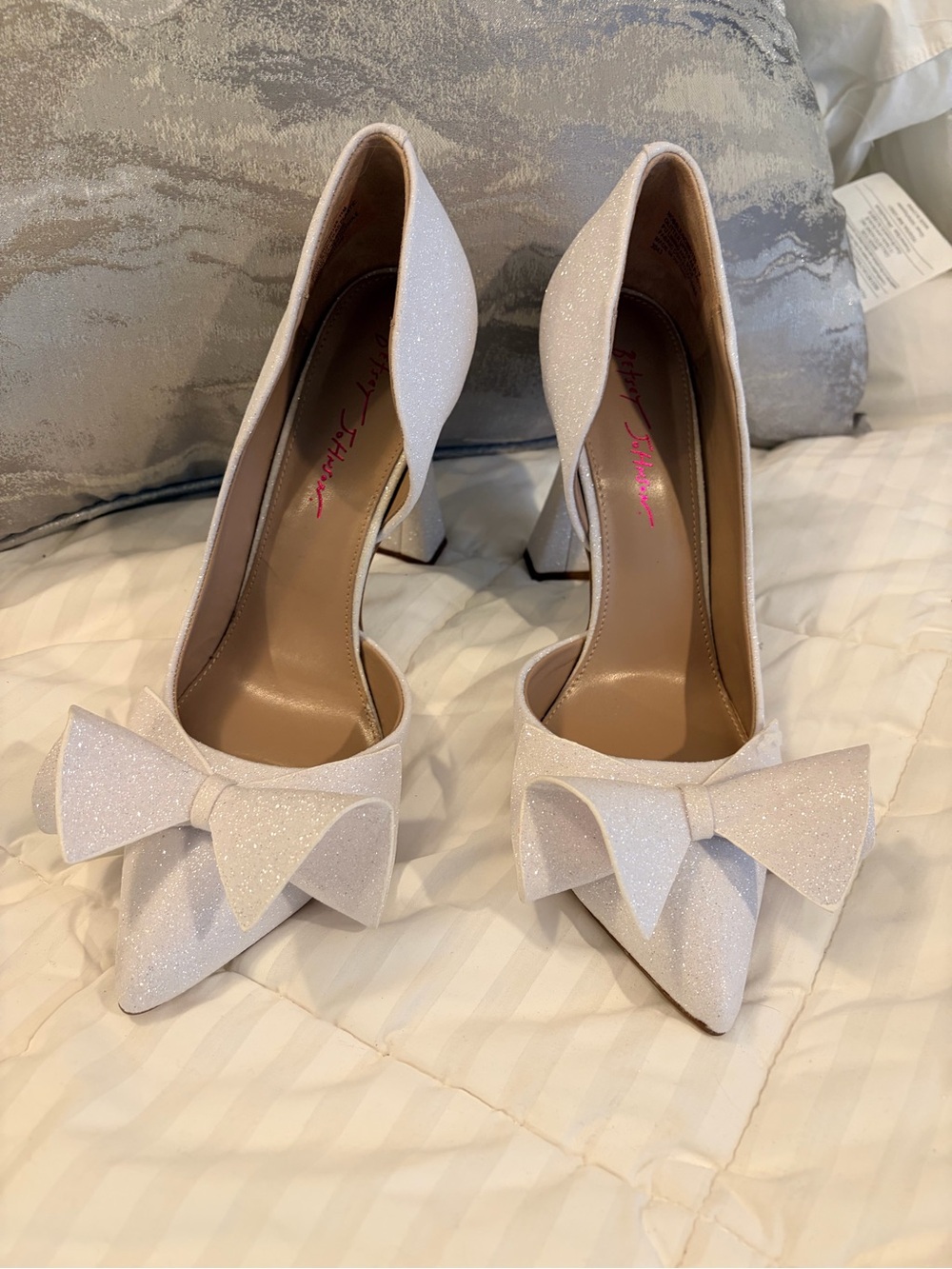 Betsey Johnson Ivory Glitter Bow High Heels - Picture 5 of 6
